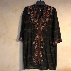Johnny Was Camo Tunic/Dress Size Small